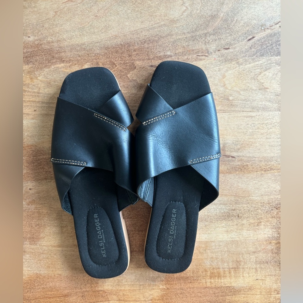 Kelsi Dagger Sandal